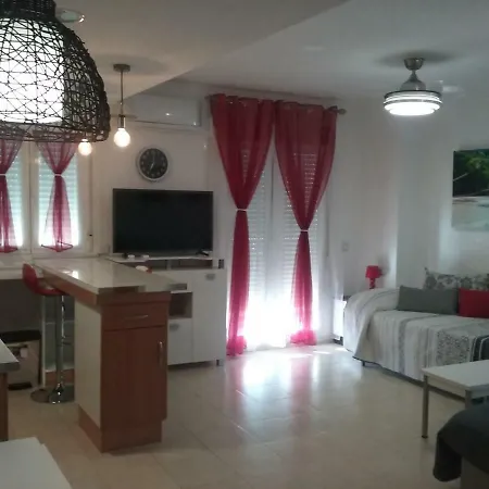 아파트 Studio Edificio Rota 칼라 데 피네스트라트